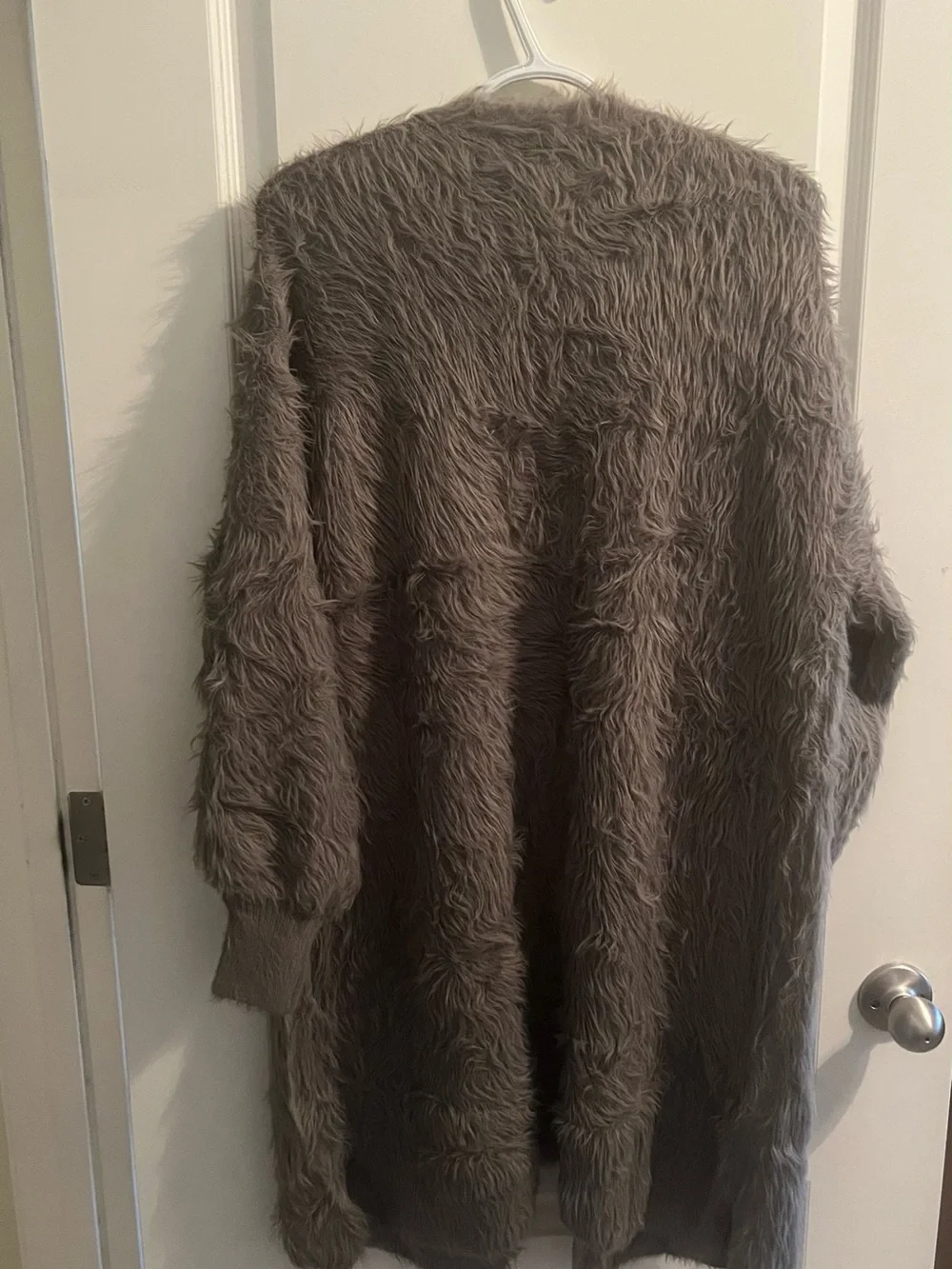 Evans Cardi Melani Feather Women’s Plus UK 18/ US 2X Green Moss Fuzzy Cardigan - Picture 2 of 7